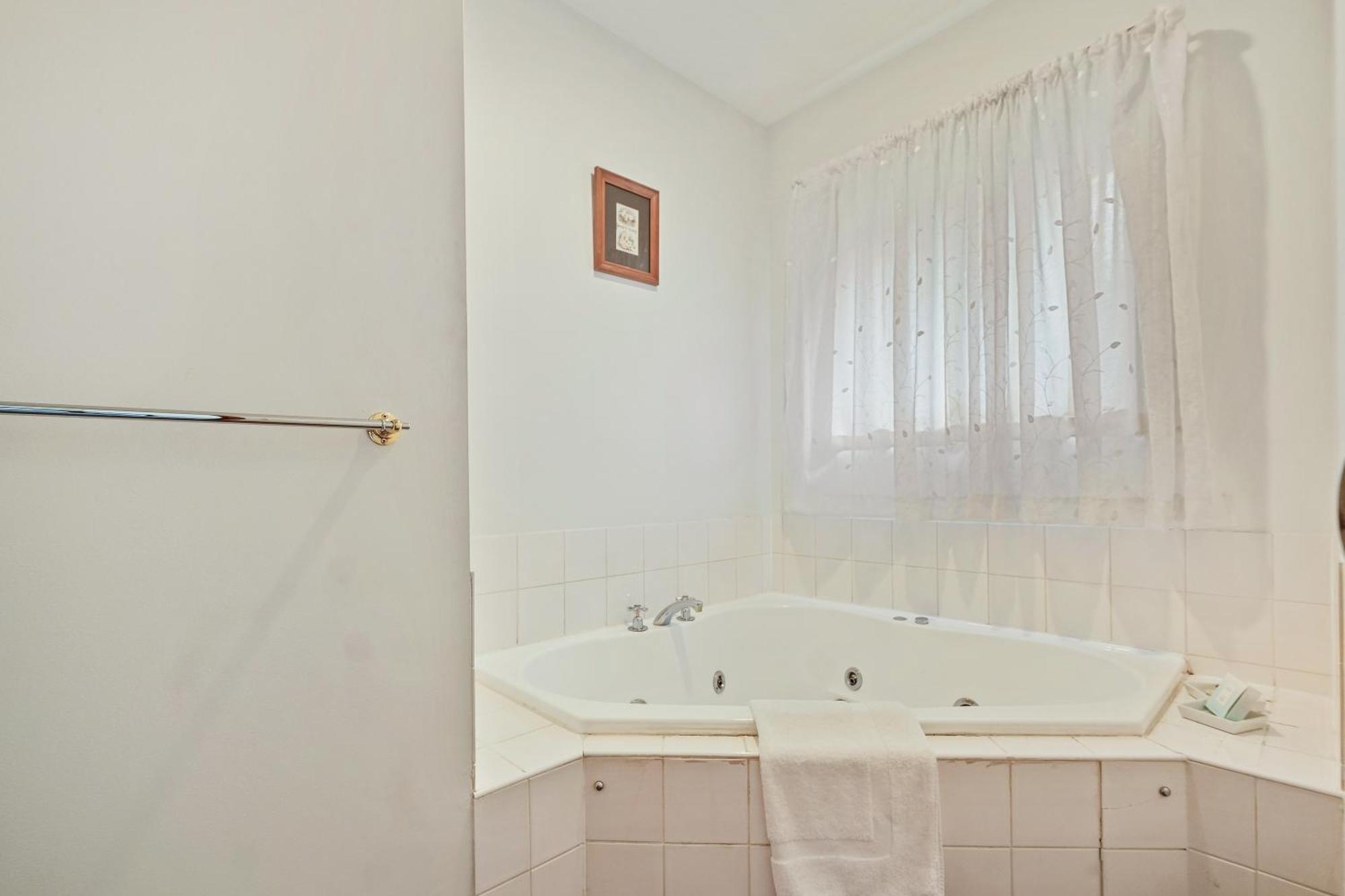Alpine Garden Motel Ханмер Спрингс Екстериор снимка